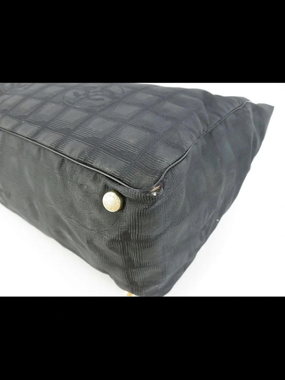 CHANEL Black Quilted Logo Tote - Picture 6 of 16